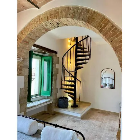 Captivating House In Palmoli Sleeps 2 Plus 2 بيت للعطل *